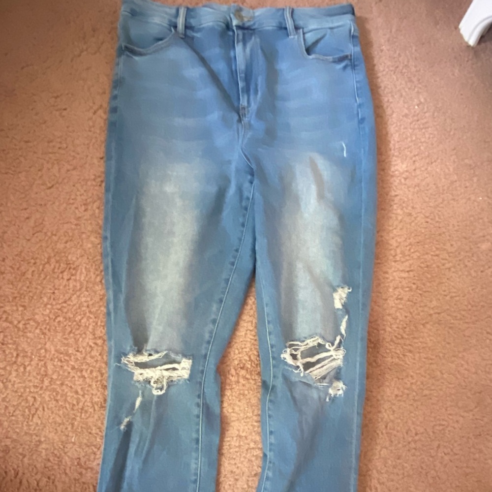 Never worn, American Eagle skinny jeans